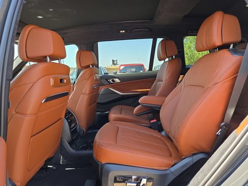 New 2027 BMW X7 xDrive40i w/ Executive Package AWD/4WD image 13