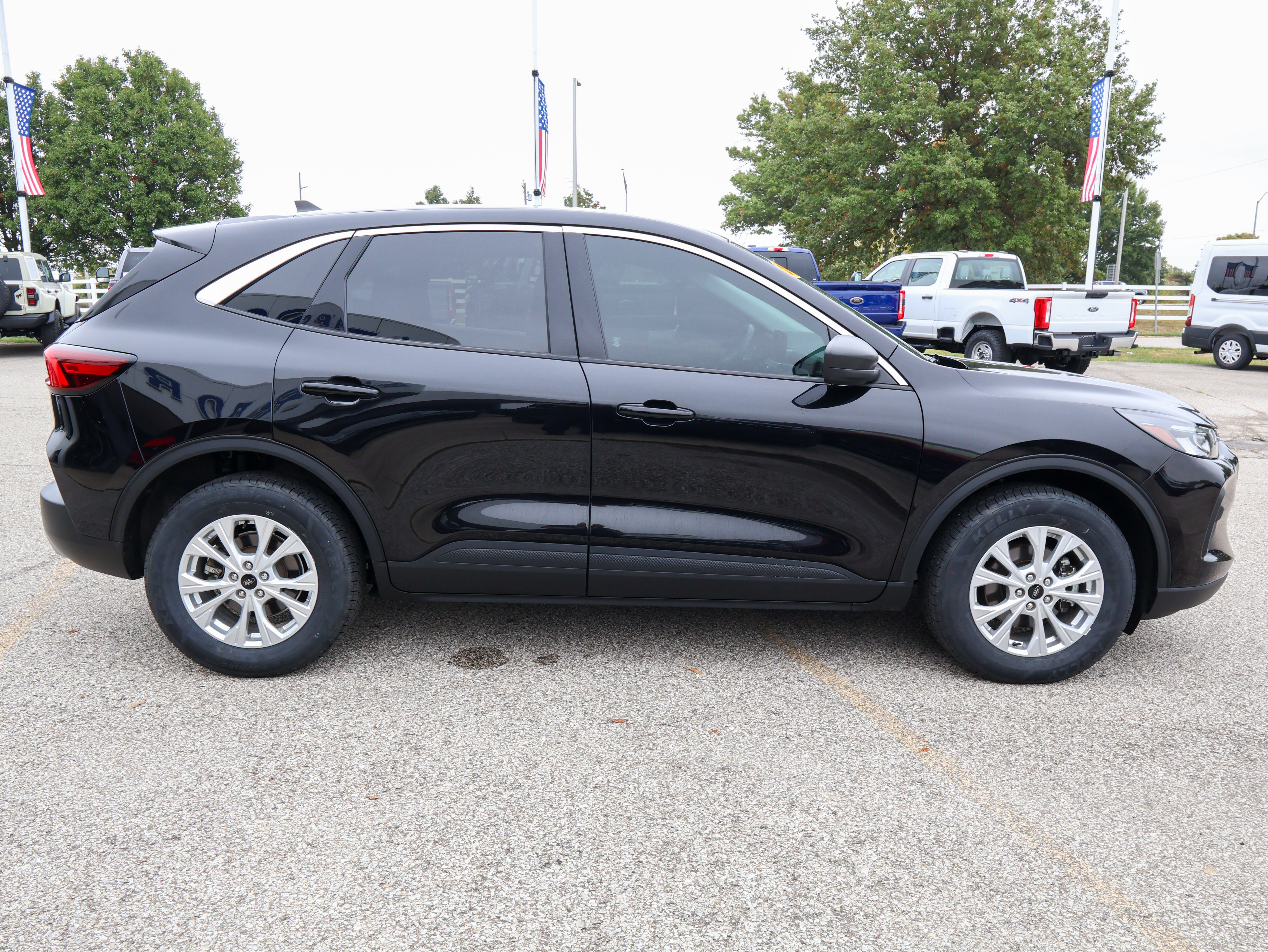 Used 2023 Ford Escape Active AWD/4WD image 6