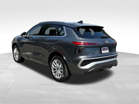 New 2026 Audi Q3 quattro 2.0T AWD/4WD image 5