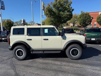 New 2025 Ford Bronco Badlands w/ Sasquatch Package