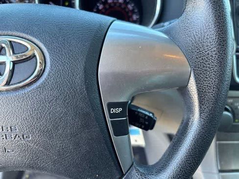 Used 2013 Toyota Highlander Plus FWD image 12