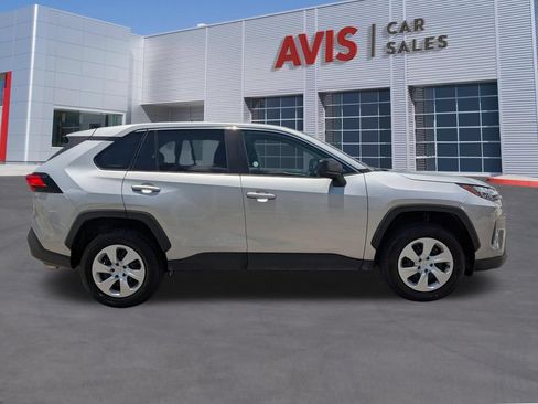 Used 2025 Toyota RAV4 LE AWD/4WD image 7