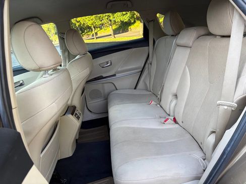 Used 2013 Toyota Venza LE image 15