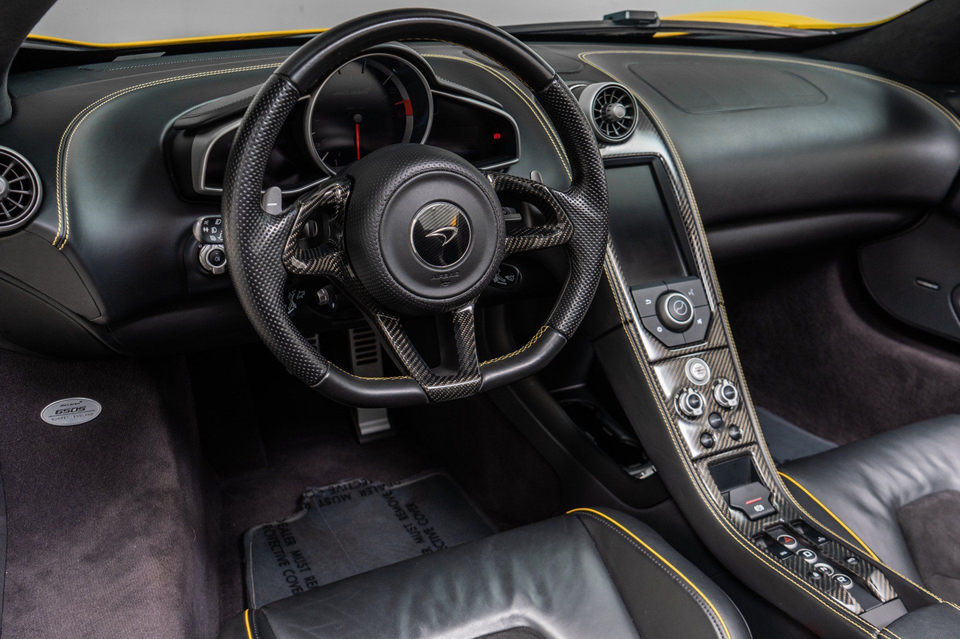 Used 2015 McLaren 650S Spider RWD image 13