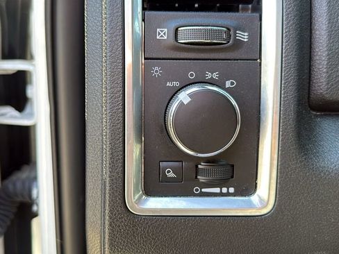 Used 2024 RAM 1500 Classic Warlock image 17