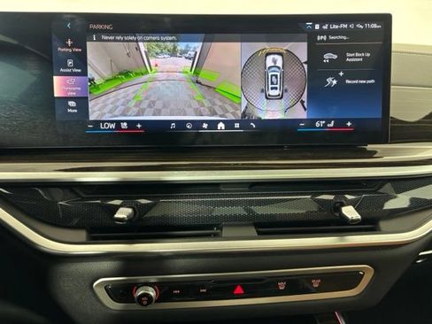 Used 2024 BMW X7 xDrive40i w/ M Sport Package AWD/4WD image 17