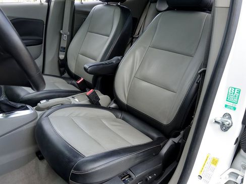 Used 2014 Buick Encore Premium image 4