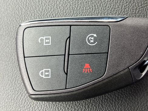 New 2026 GMC Canyon Elevation w/ Convenience Package AWD/4WD image 32