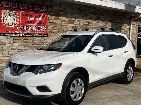 Used 2016 Nissan Rogue S w/ Appearance Package FWD image 2