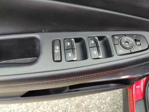 Used 2023 Hyundai Santa Fe SEL w/ Premium Package image 23