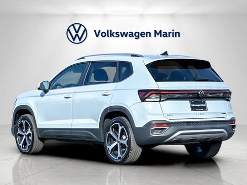 New 2026 Volkswagen Taos SEL image 3