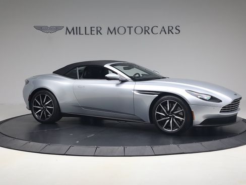 Used 2019 Aston Martin DB11 Volante RWD image 22