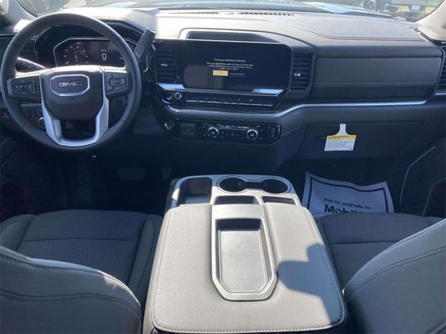 New 2026 GMC Sierra 1500 Elevation image 13