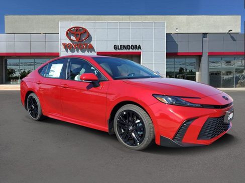 New 2026 Toyota Camry SE image 1