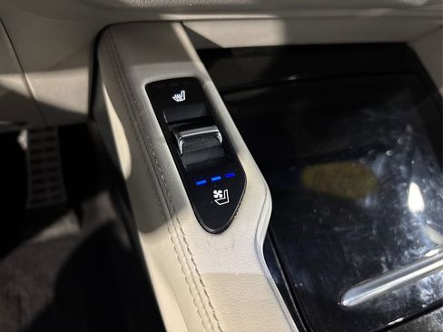 Used 2020 Kia Telluride SX w/ SX Prestige Package image 46