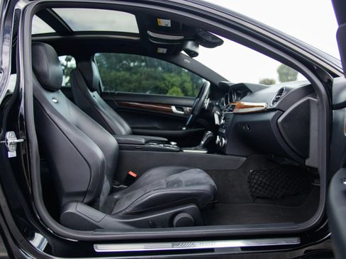 Used 2012 Mercedes-Benz C 63 AMG Coupe w/ Comand Single Disc Pkg image 33
