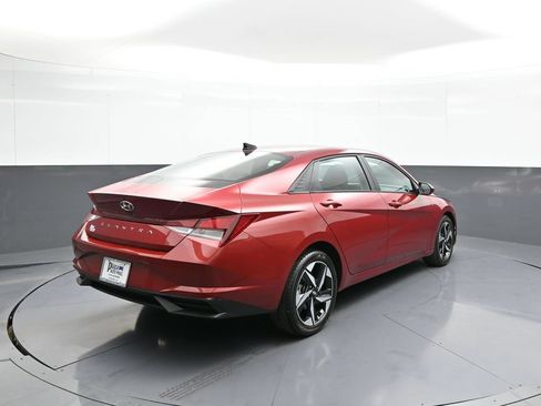 Certified 2023 Hyundai Elantra SEL w/ Convenience Package FWD image 6