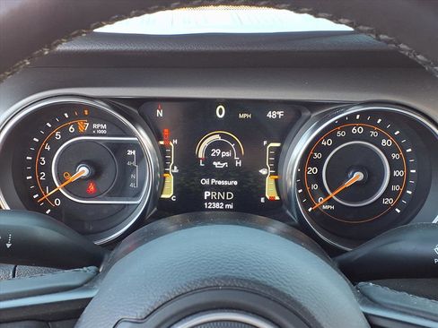 Used 2022 Jeep Gladiator Willys image 18