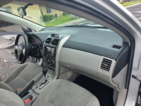 Used 2013 Toyota Corolla LE Special Edition image 17