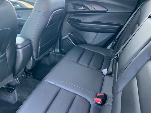 Used 2022 Chevrolet TrailBlazer ACTIV w/ Technology Package image 12