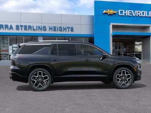 New 2026 Chevrolet Traverse High Country w/ LPO, Floor Liner Package FWD image 5