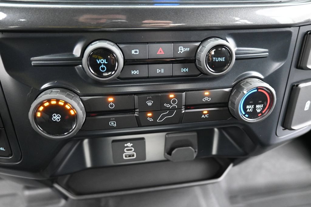 Used 2025 Ford F150 XL AWD/4WD image 17