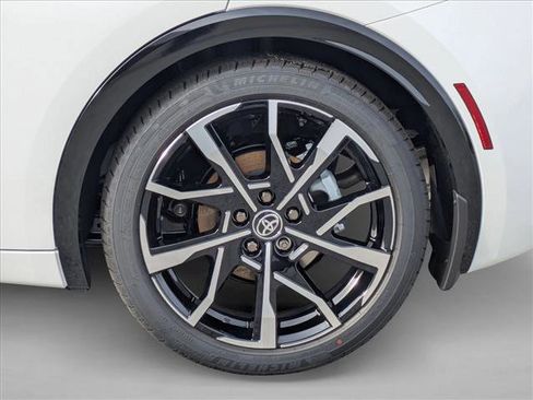 New 2026 Toyota Prius Plug-In Hybrid image 10