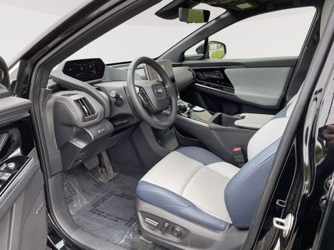 Used 2023 Subaru Solterra AWD image 8