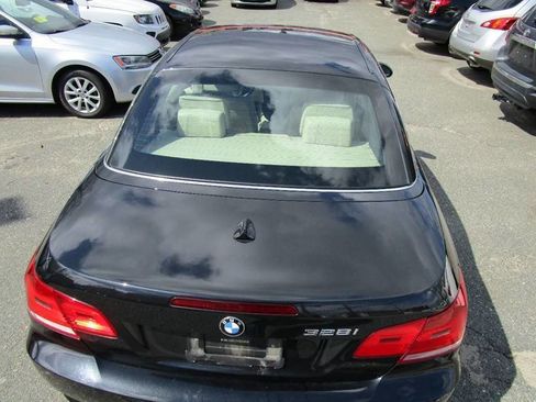Used 2009 BMW 328i Convertible image 28