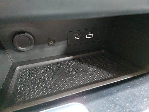 Used 2025 Nissan Pathfinder SL AWD/4WD image 34
