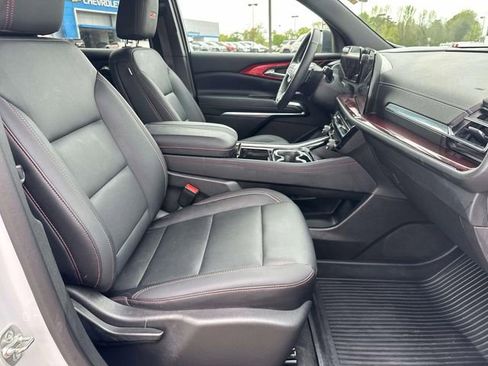 Used 2025 Chevrolet Traverse Z71 w/ Driver Confidence Package AWD/4WD image 30