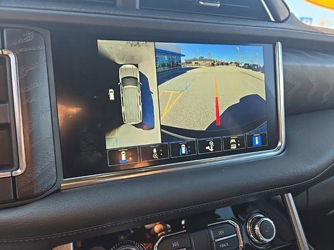 Used 2022 GMC Yukon XL Denali image 27