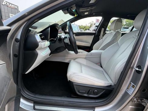 Certified 2025 Genesis G70 2.5T AWD/4WD image 8