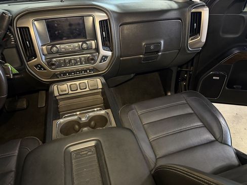 Used 2018 GMC Sierra 3500 Denali w/ Duramax Plus Package AWD/4WD image 20