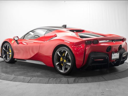Used 2022 Ferrari SF90 Stradale AWD/4WD image 5