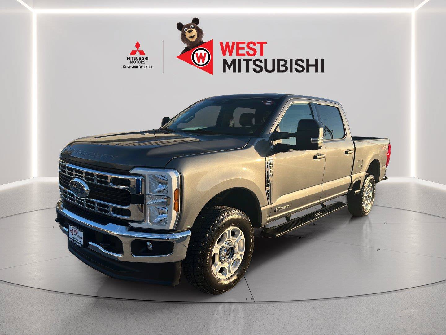 Used 2025 Ford F250 XLT w/ FX4 Off-Road Package AWD/4WD image 1