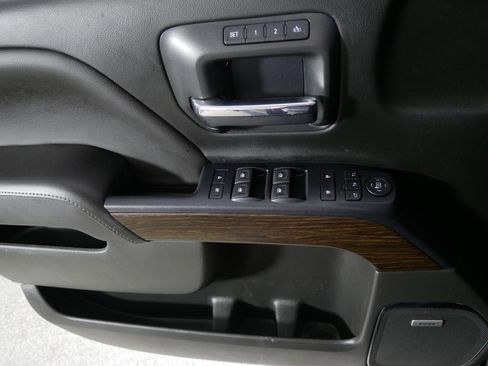 Used 2018 GMC Sierra 1500 Denali image 19