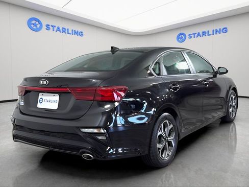 Used 2019 Kia Forte LXS image 8