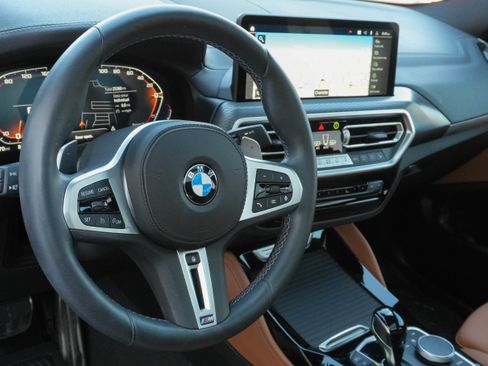 Certified 2025 BMW X4 M40i w/ Premium Package AWD/4WD image 10