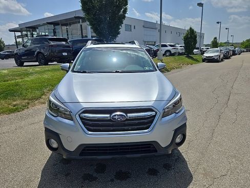 Used 2018 Subaru Outback 2.5i Limited w/ Popular Package #2 AWD/4WD image 9