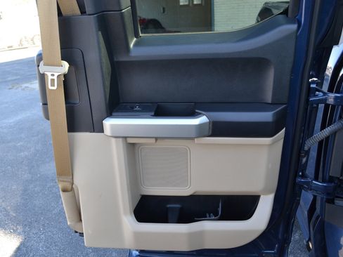 Used 2017 Ford F150 Lariat w/ Equipment Group 502A Luxury image 47