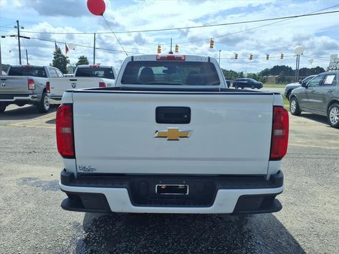 Used 2020 Chevrolet Colorado LT w/ Safety Package RWD image 3