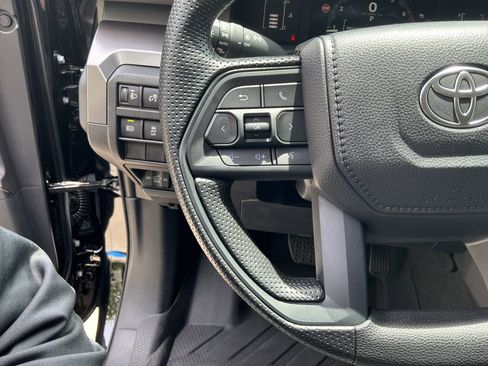 Used 2026 Toyota Tacoma SR5 AWD/4WD image 19
