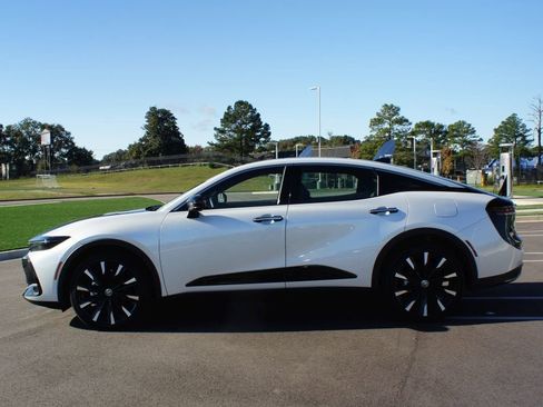 Used 2025 Toyota Crown Platinum image 13