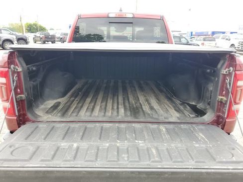 Used 2019 RAM 1500 Limited AWD/4WD image 9