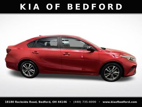 Used 2024 Kia Forte LXS FWD image 2