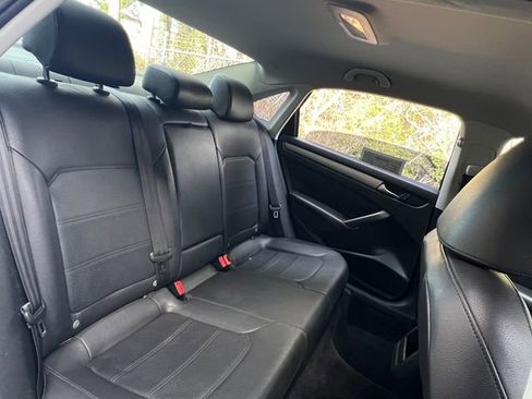 Used 2014 Volkswagen Passat Wolfsburg Edition image 26