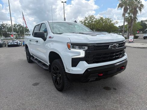 Used 2024 Chevrolet Silverado 1500 LT Trail Boss w/ Convenience Package II AWD/4WD image 1