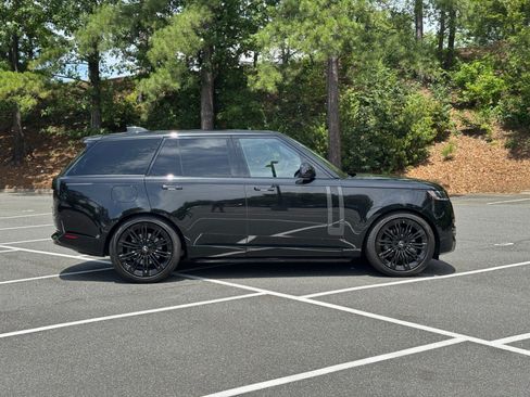 Used 2024 Land Rover Range Rover SE AWD/4WD image 14