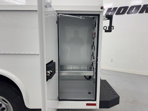 New 2026 Chevrolet Express 3500 w/ Power Convenience Package image 25